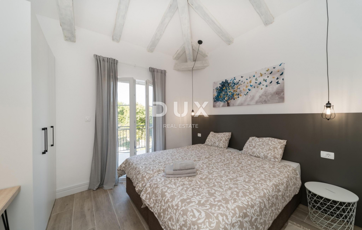 ISTRA, VIŽINADA - Mediteranska hiša z bazenom