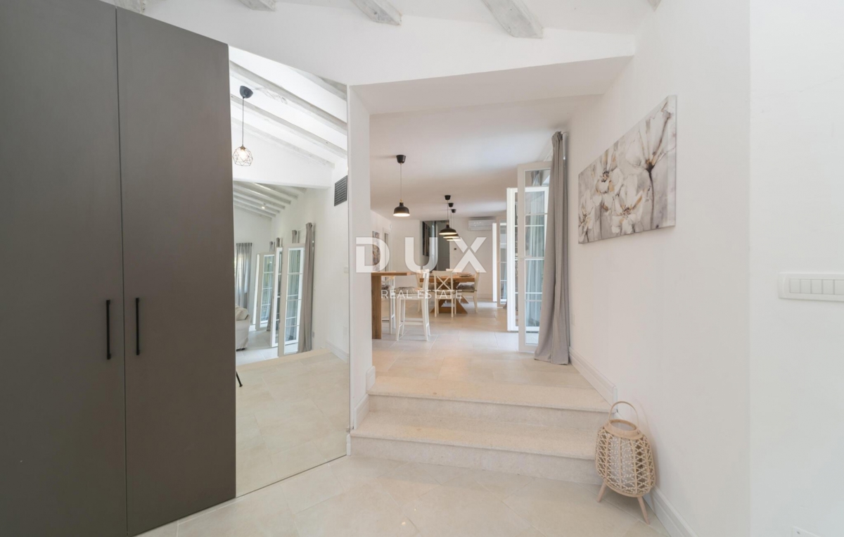 ISTRA, VIŽINADA - Mediteranska hiša z bazenom