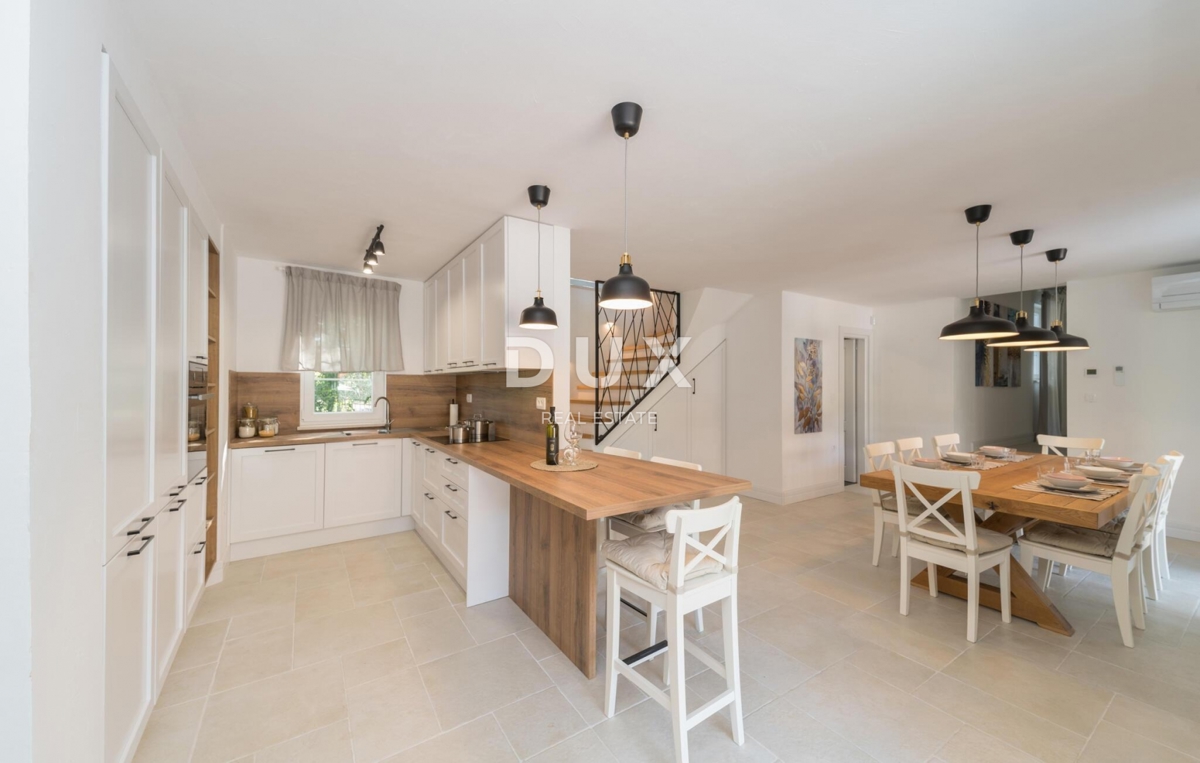 ISTRA, VIŽINADA - Mediteranska hiša z bazenom