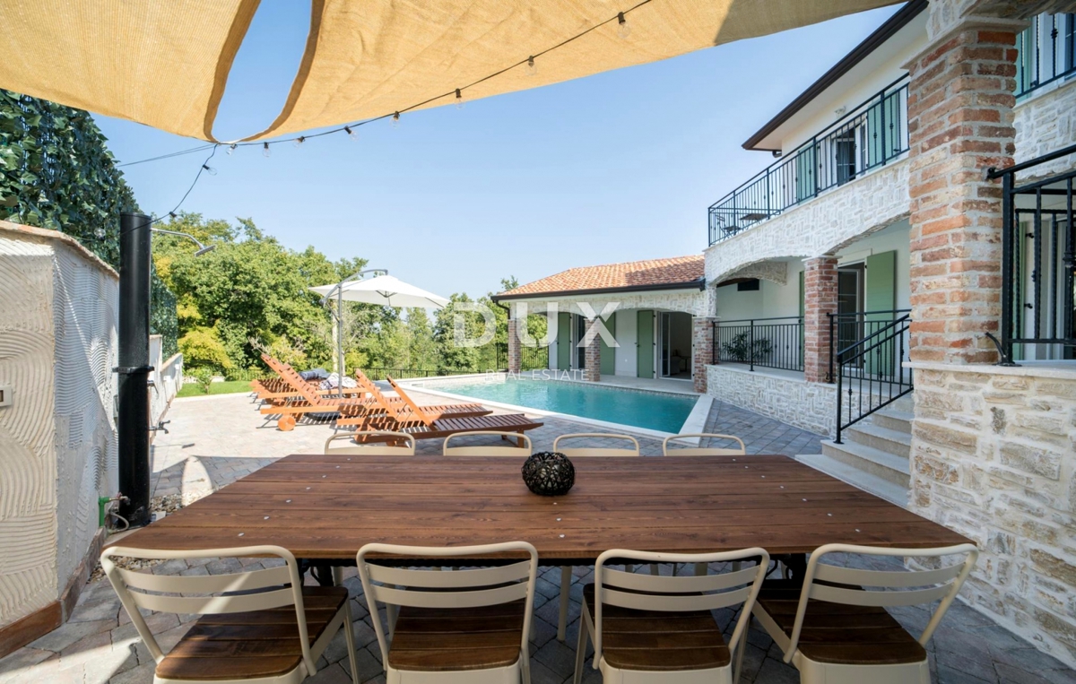 ISTRA, VIŽINADA - Mediteranska hiša z bazenom