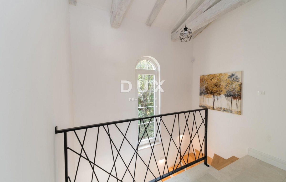 ISTRA, VIŽINADA - Mediteranska hiša z bazenom