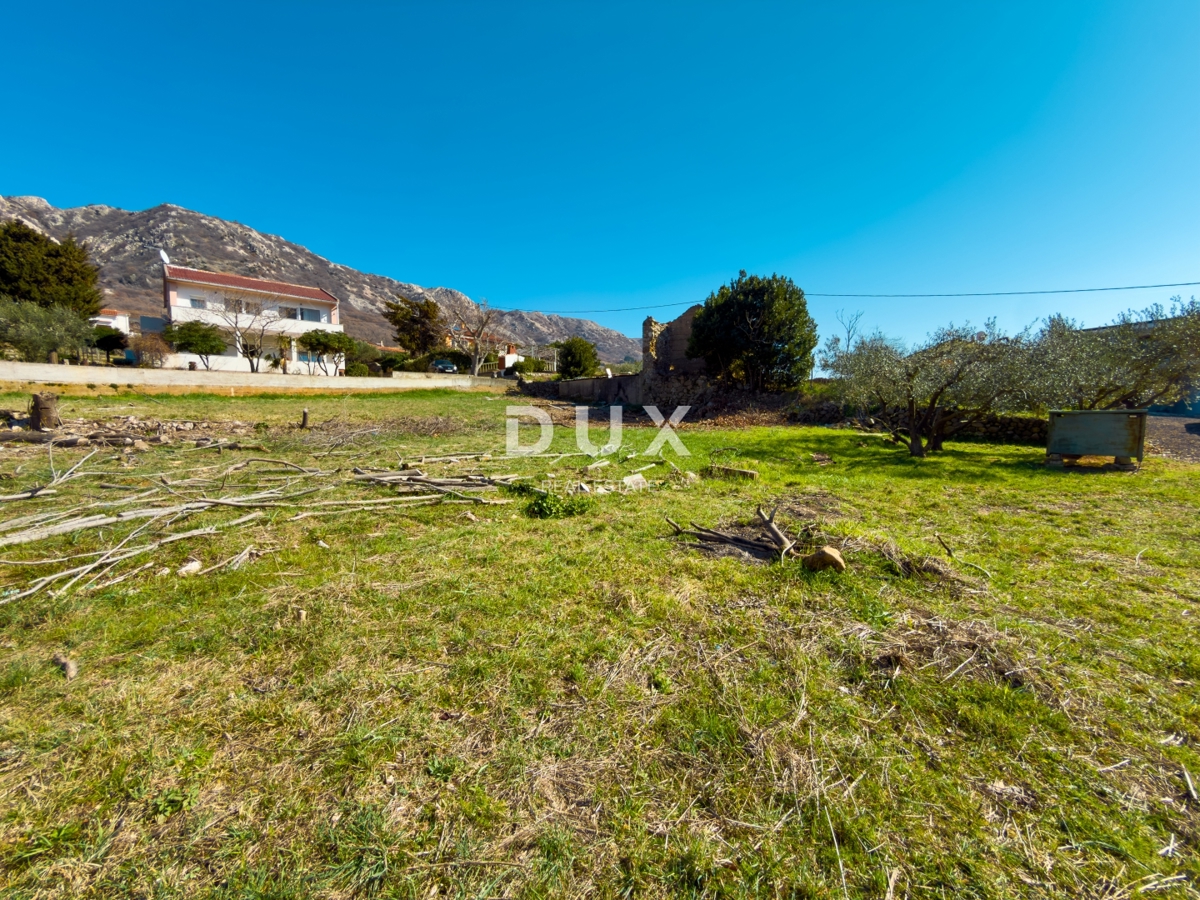 OTOK KRK, DRAGA BAŠĆANSKA - Zazidano gradbeno zemljišče