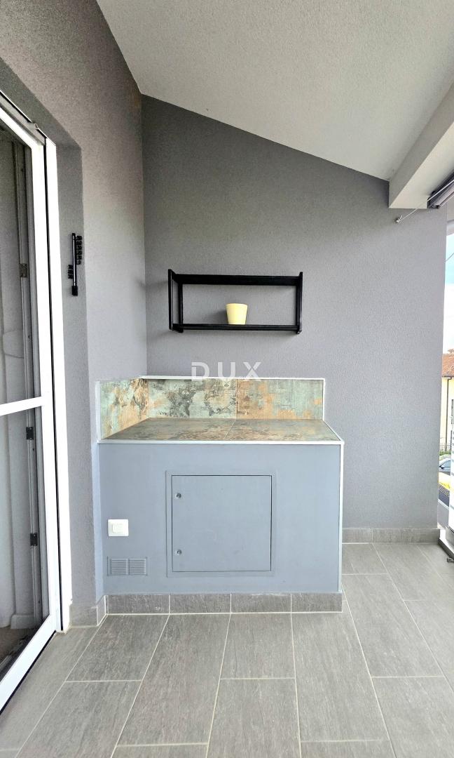 ISTRA, ŽBANDAJ - Dvosobno stanovanje naprodaj v bližini centra Poreča in plaž