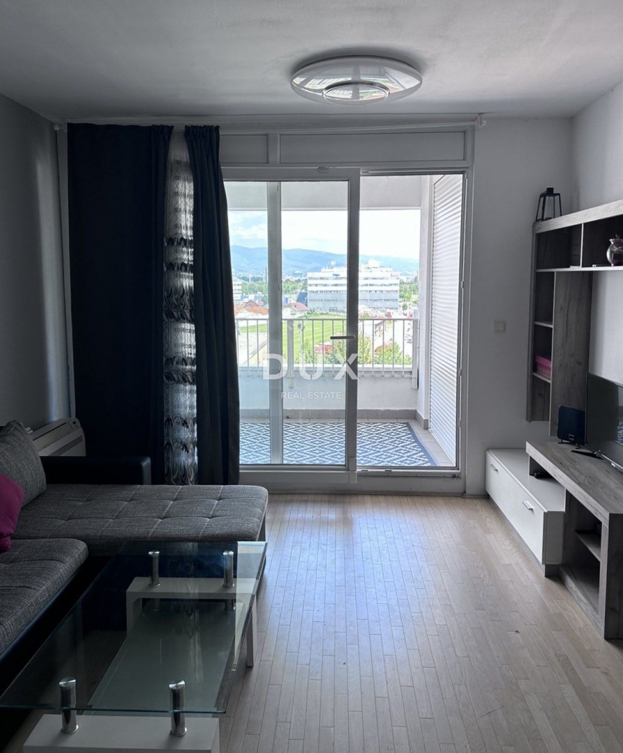 ZAGREB, OTOK – Opremljeno stanovanje z garažo in teraso