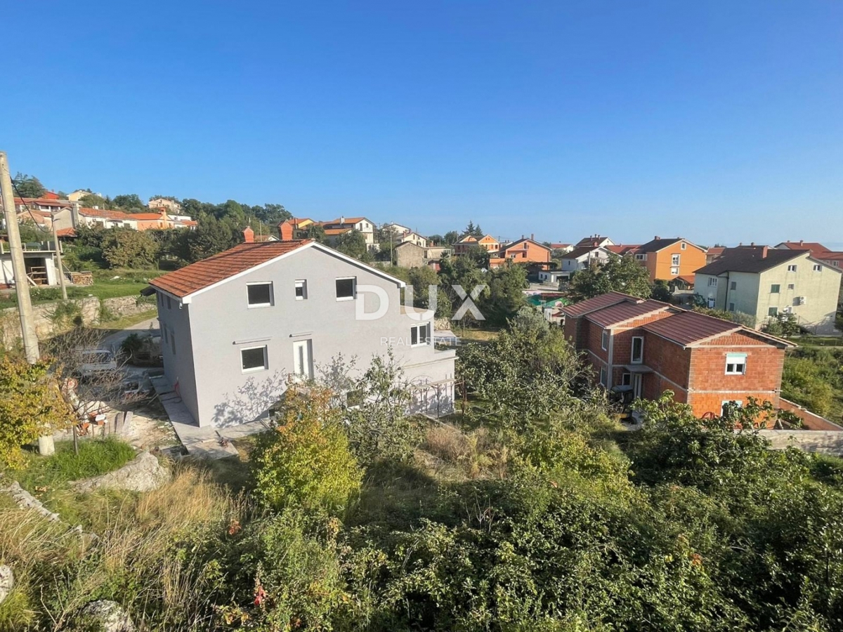 KASTAV, ĆIKOVIĆI - 2 spalnici + dnevna soba s teraso v na novo obnovljeni hiši, vrt, parkirna mesta