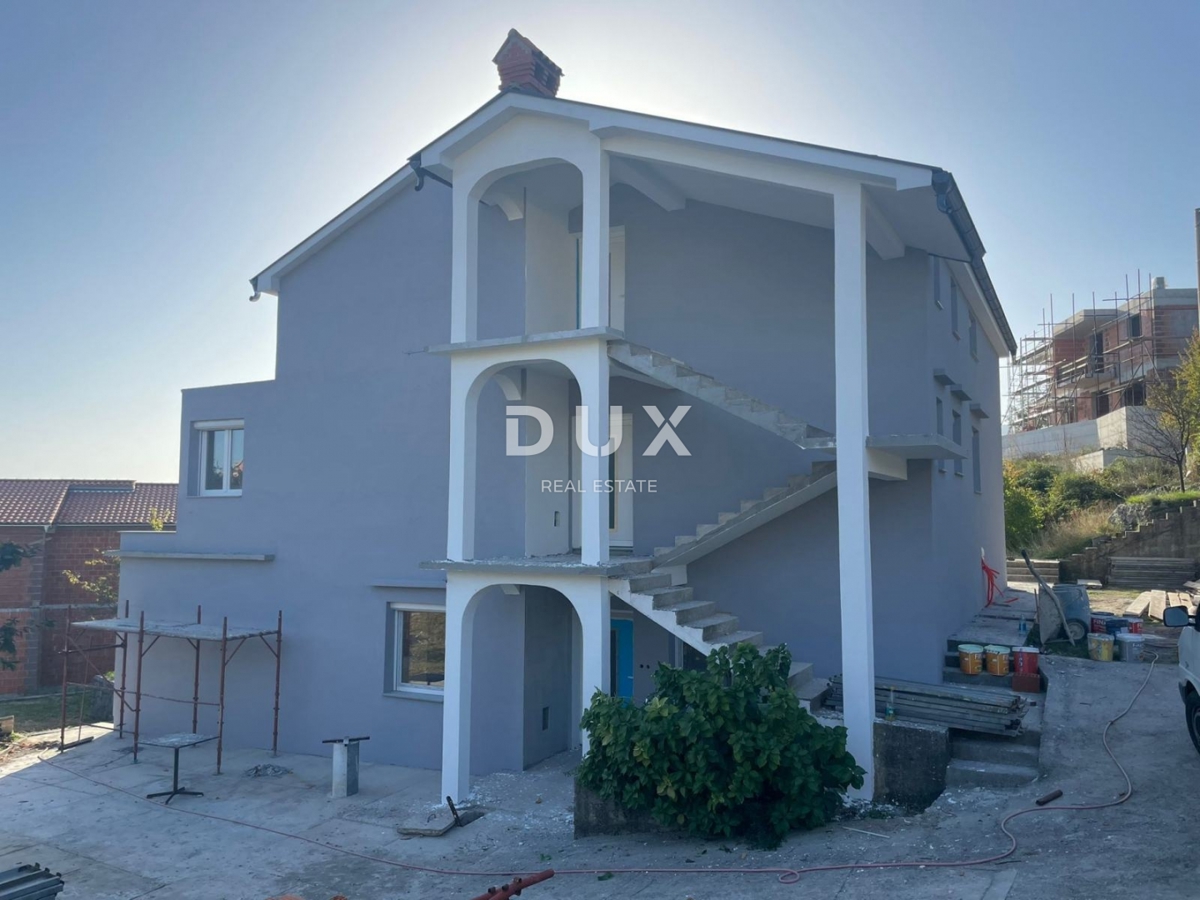 KASTAV, ĆIKOVIĆI - 2 spalnici + dnevna soba s teraso v na novo obnovljeni hiši, vrt, parkirna mesta