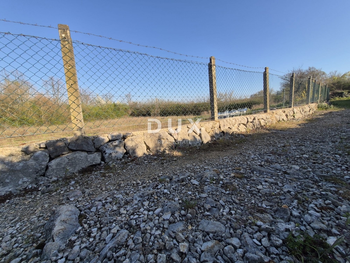 Zemljišče Vrh, Krk, 1.920m2