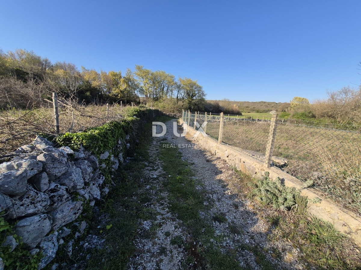 Zemljišče Vrh, Krk, 1.920m2