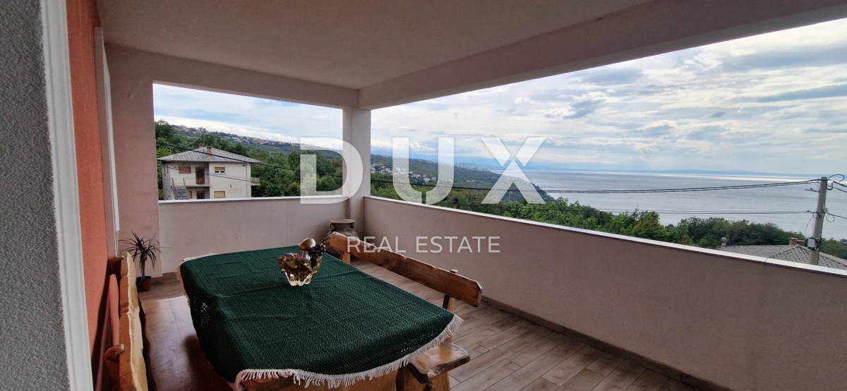 OPATIJA, MATULJI - Hiša z več stanovanjskimi enotami in pogledom na morje - odlična investicijska priložnost!