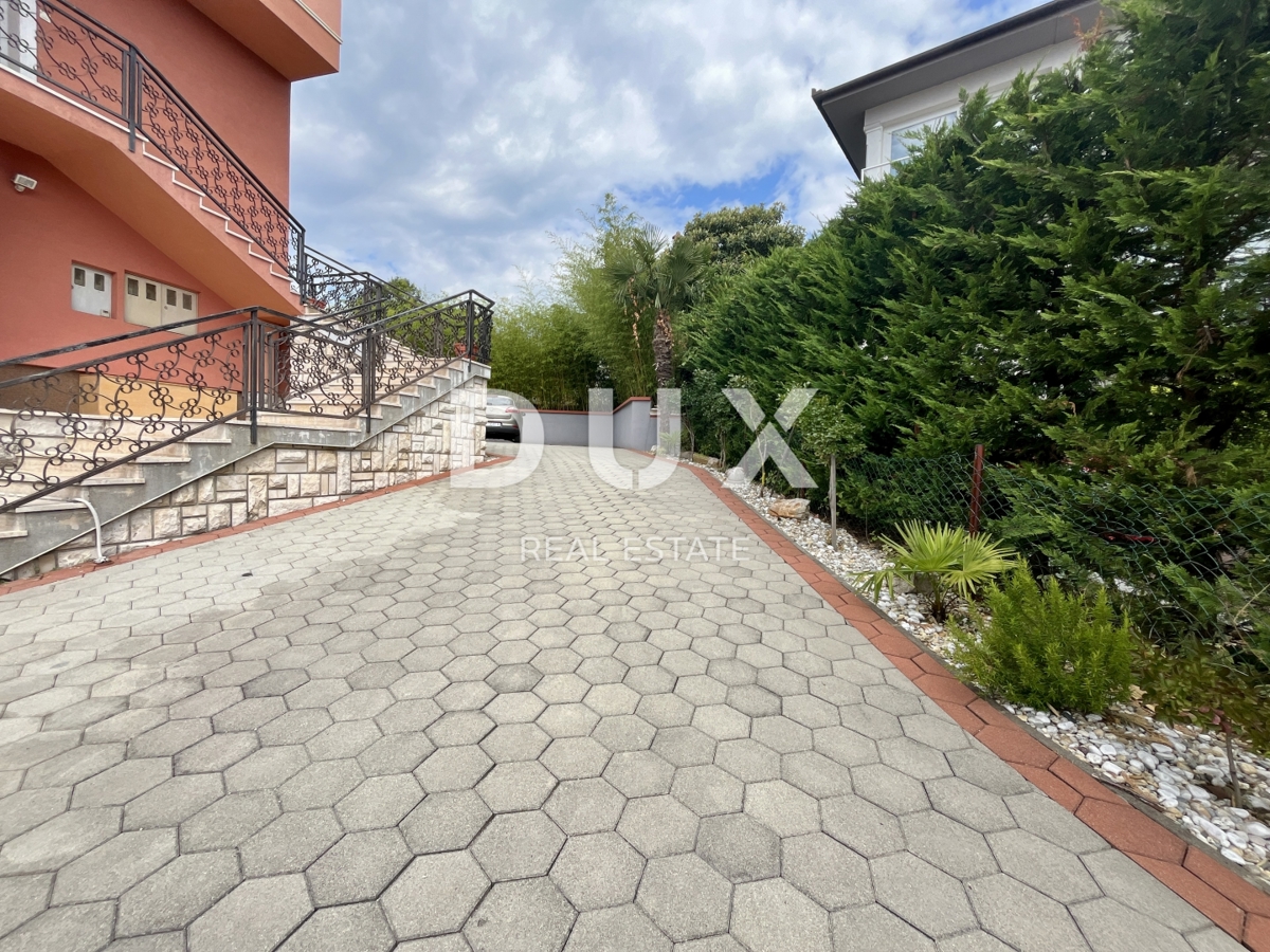 OPATIJA, MATULJI - Hiša z več stanovanjskimi enotami in pogledom na morje - odlična investicijska priložnost!