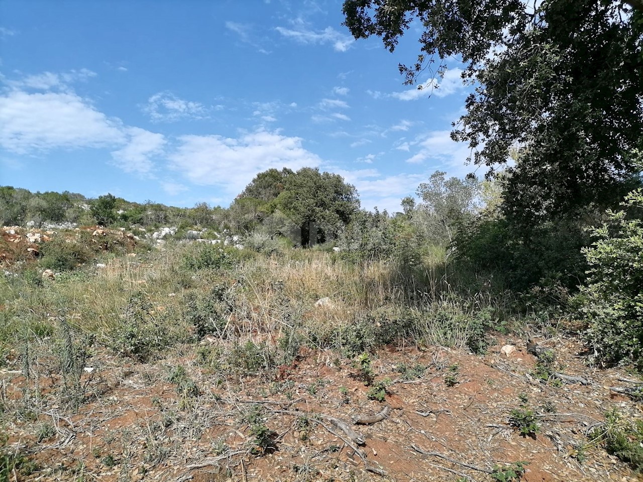 Banjole, Medulin, 2.020m2