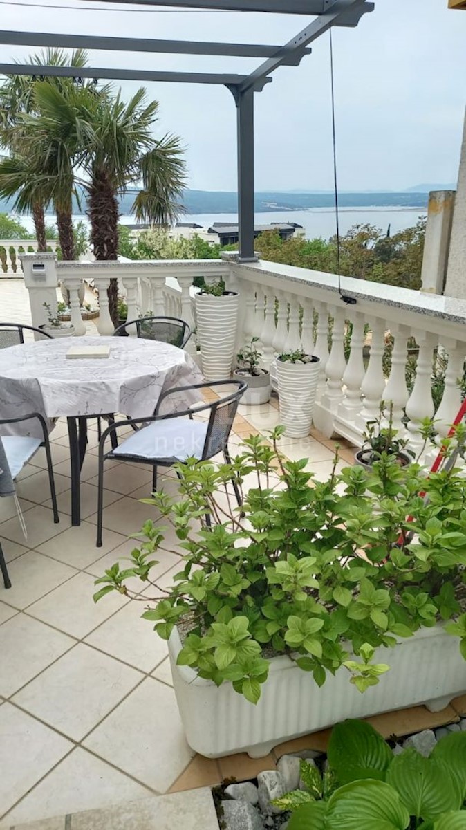 Crikvenica - Hiša z bazenom in prekrasnim pogledom na morje