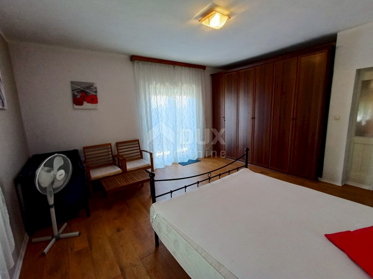 ZADAR, VIŠNJIK - Moderno urejen dvonadstropni objekt z 2 stanovanjema