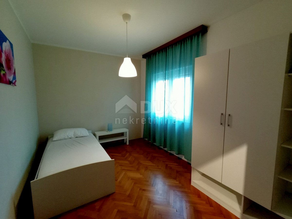 ZADAR, VIŠNJIK - Moderno urejen dvonadstropni objekt z 2 stanovanjema