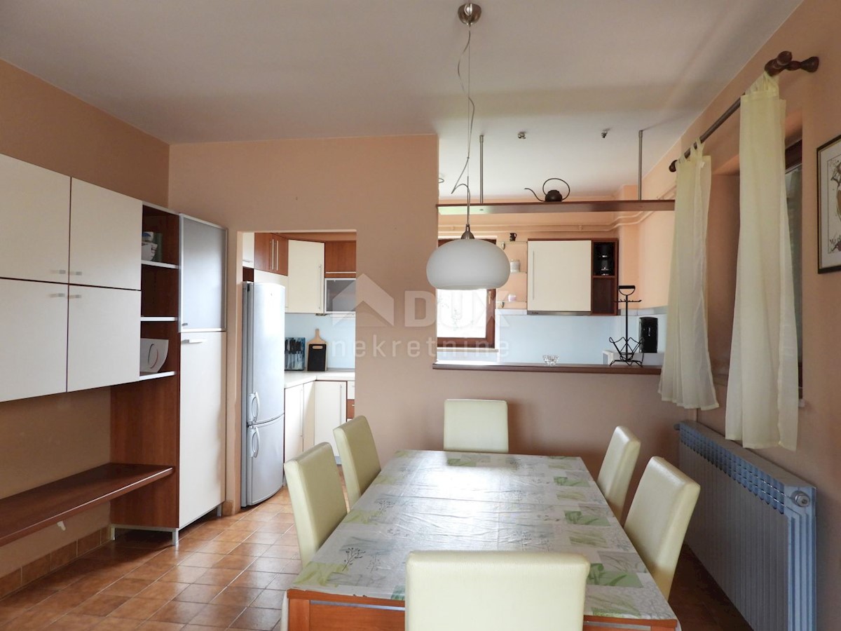 Srdoči, Rijeka, 305m2