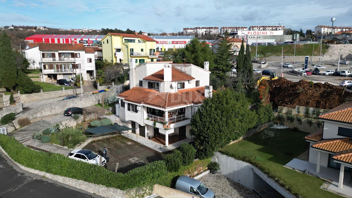 Srdoči, Rijeka, 305m2