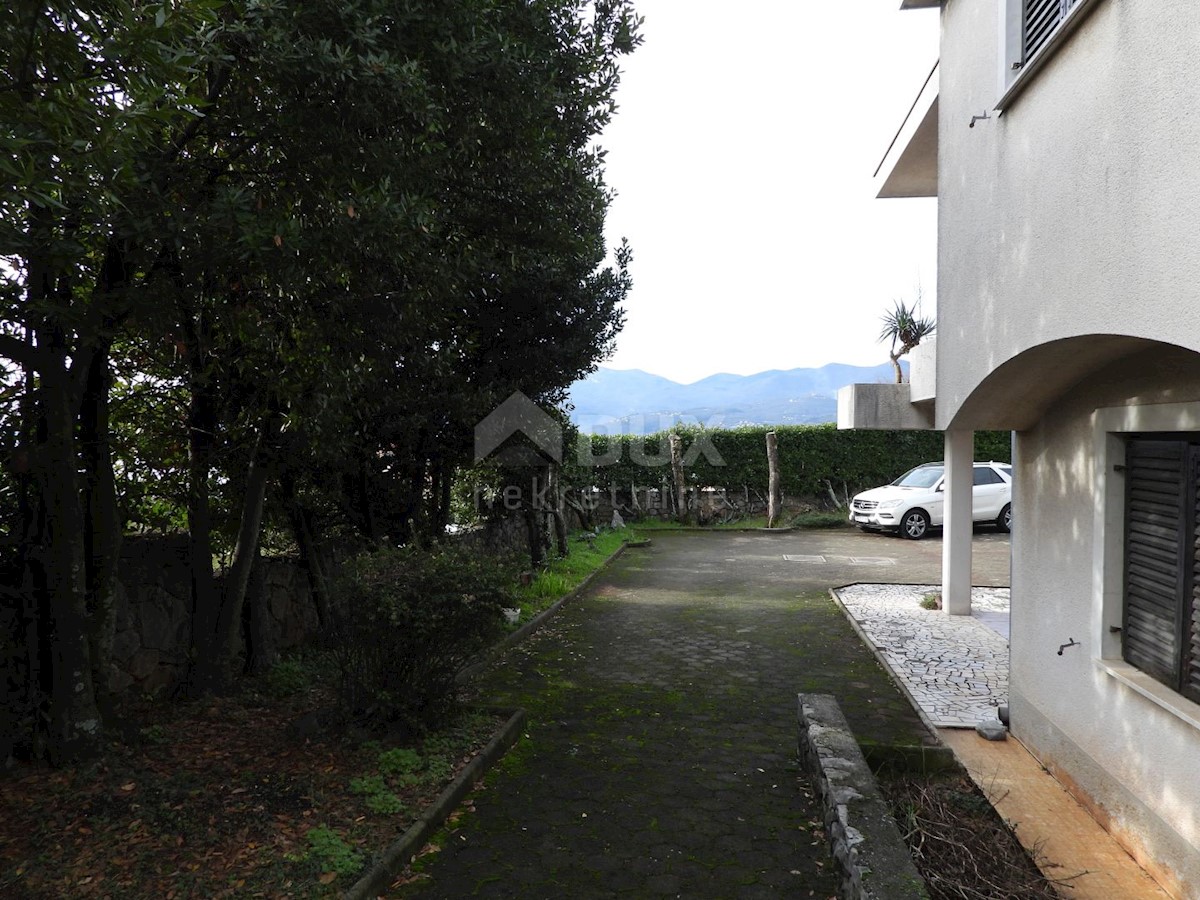 Srdoči, Rijeka, 305m2