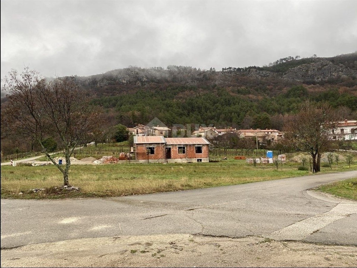 Buzet, 1.245m2