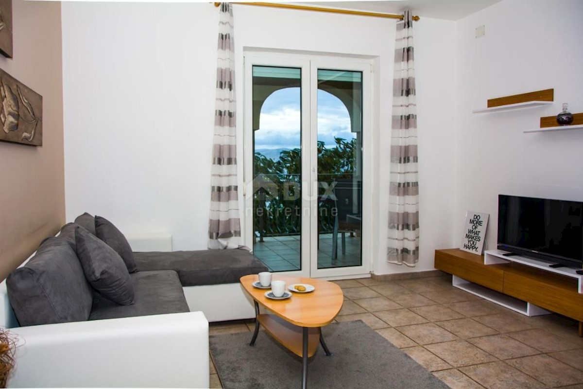 SENJ, SVETI JURAJ - Apartmajska hiša s pogledom na morje