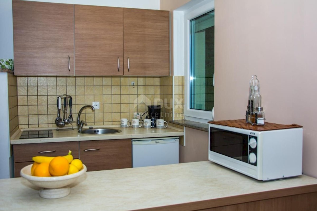 SENJ, SVETI JURAJ - Apartmajska hiša s pogledom na morje