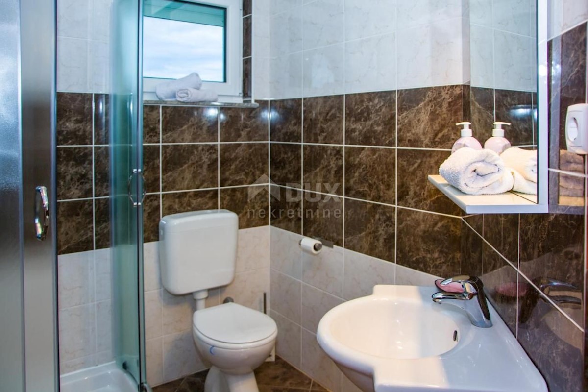 SENJ, SVETI JURAJ - Apartmajska hiša s pogledom na morje