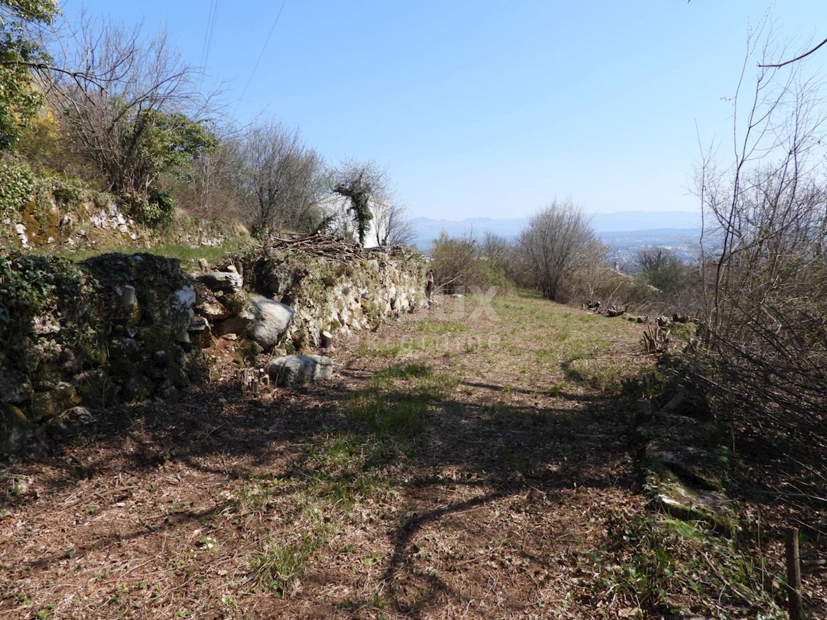 OPATIJA, BREGI - gradbeno zemljišče 1831m2 s panoramskim pogledom na morje za družinsko hišo / vilo / apartmaje / oddamo hišo z bazenom / počitniško hišo z bazenom