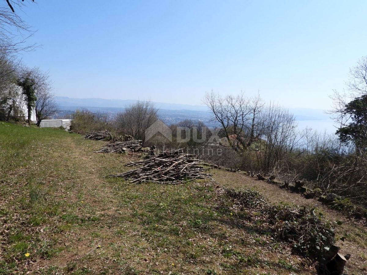 OPATIJA, BREGI - gradbeno zemljišče 1831m2 s panoramskim pogledom na morje za družinsko hišo / vilo / apartmaje / oddamo hišo z bazenom / počitniško hišo z bazenom