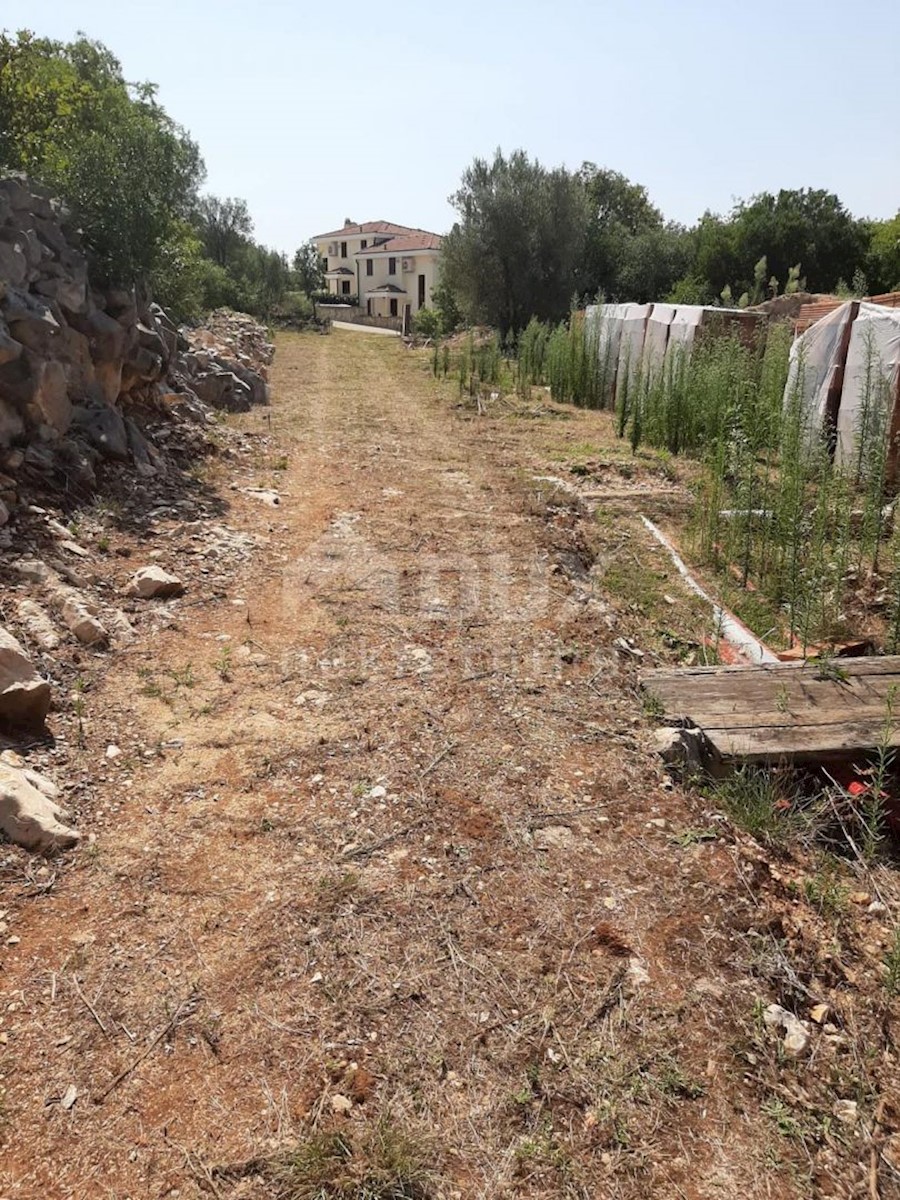 Pinezići, Krk, 255m2