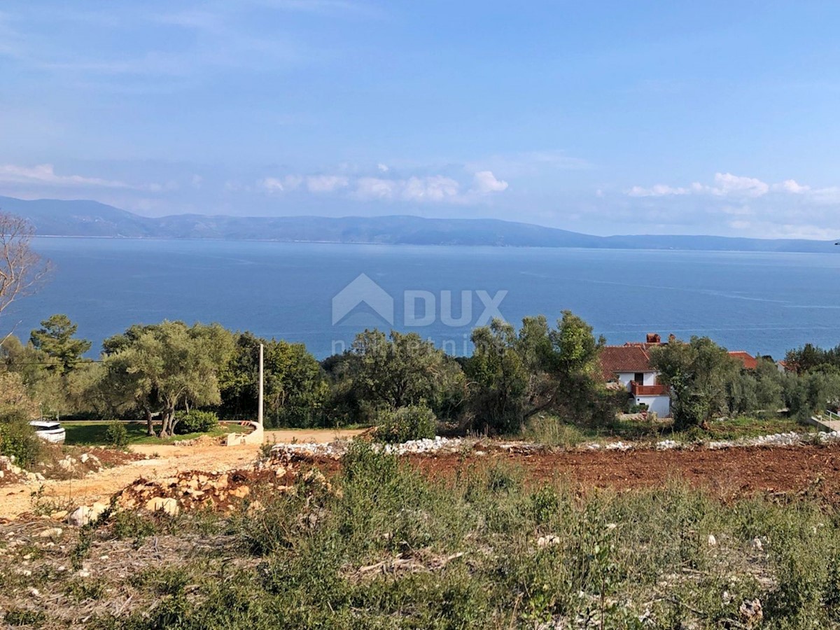 ISTRA, RABAC - Zemljišče z gradbenim dovoljenjem in očarljivim razgledom