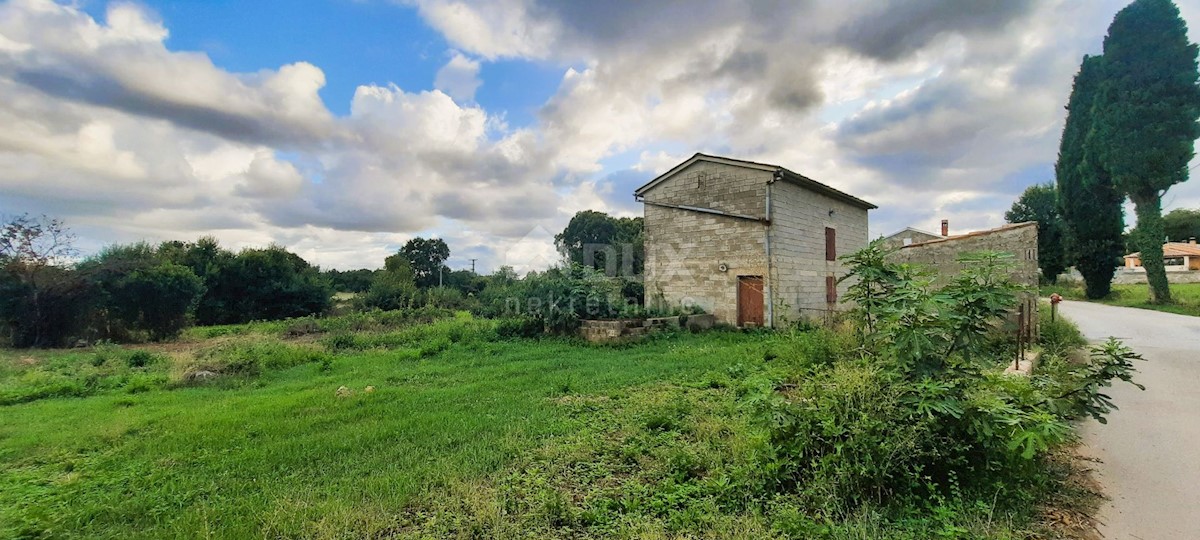 Loborika, Marčana, 950m2