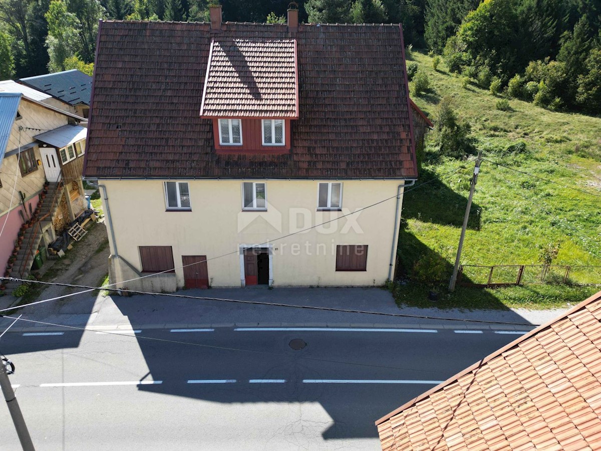 GORSKI KOTAR, SUNGER- stara hiša + 2 gospodarski poslopji + okolica 9000m2