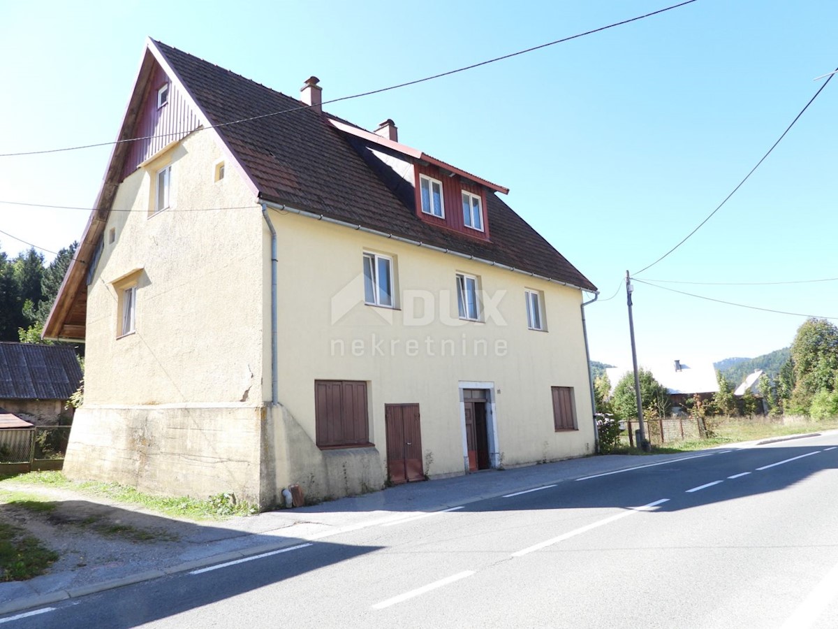 GORSKI KOTAR, SUNGER- stara hiša + 2 gospodarski poslopji + okolica 9000m2