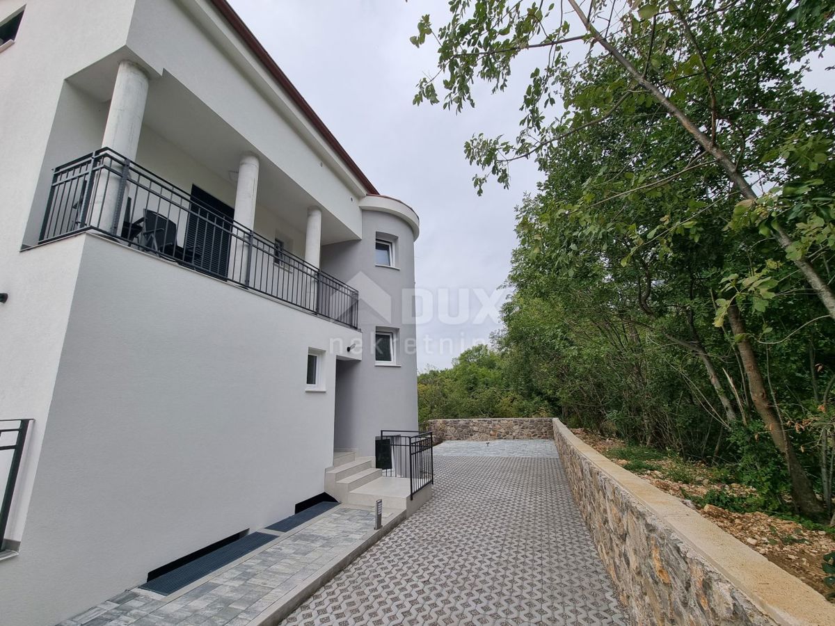 VINODOLSKA DOLINA, BRIBIR - Apartma 60m2 z dvema balkonoma