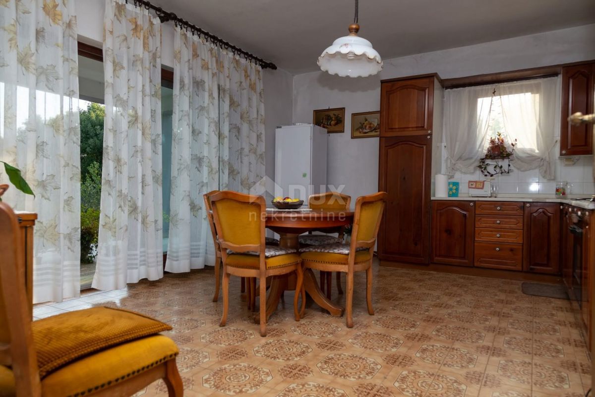 RIJEKA, KANTRIDA - Samostojna hiša z velikim vrtom!