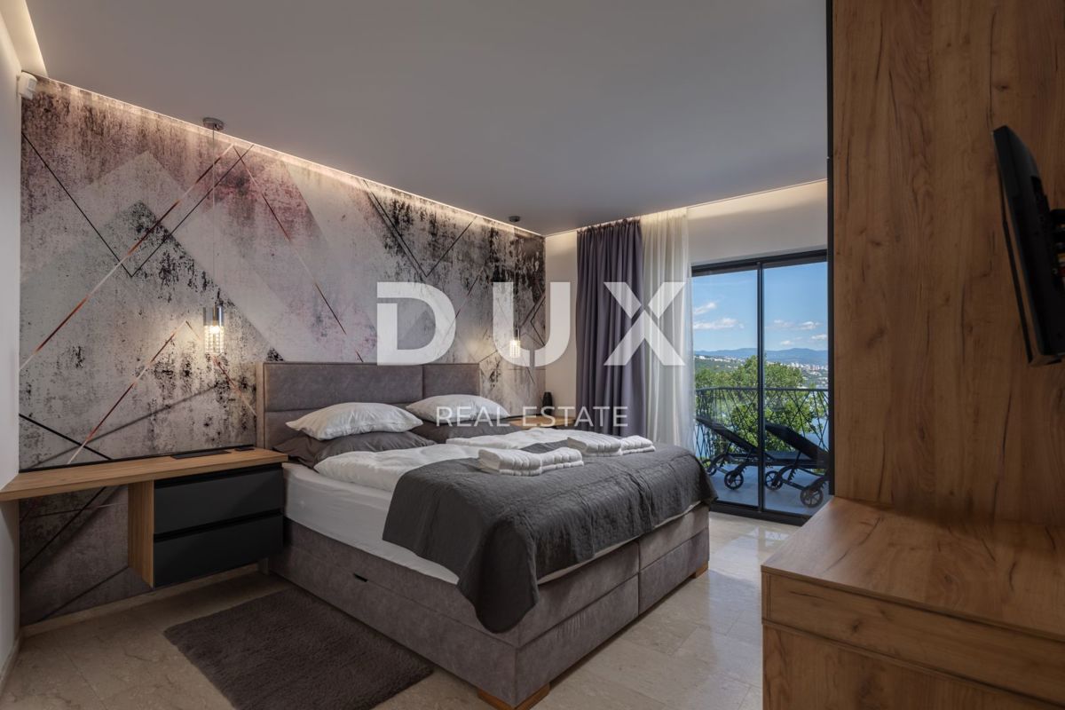 OPATIJA, CENTER - luksuzna etaža 300m2 v novogradnji z garažo, panoramski pogled na morje