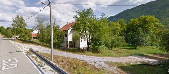 BRUŠANE, GOSPIĆ - Oaza mirnega življenja ob Parku narave Velebit