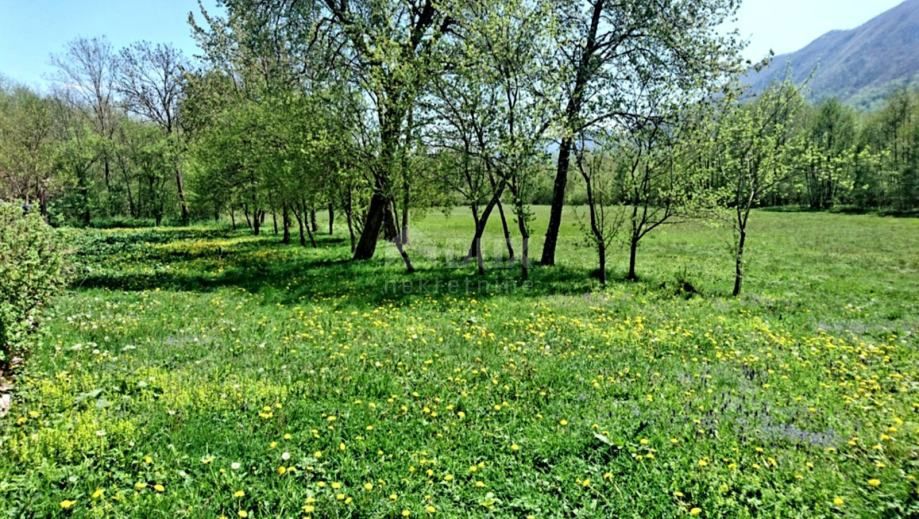 BRUŠANE, GOSPIĆ - Oaza mirnega življenja ob Parku narave Velebit
