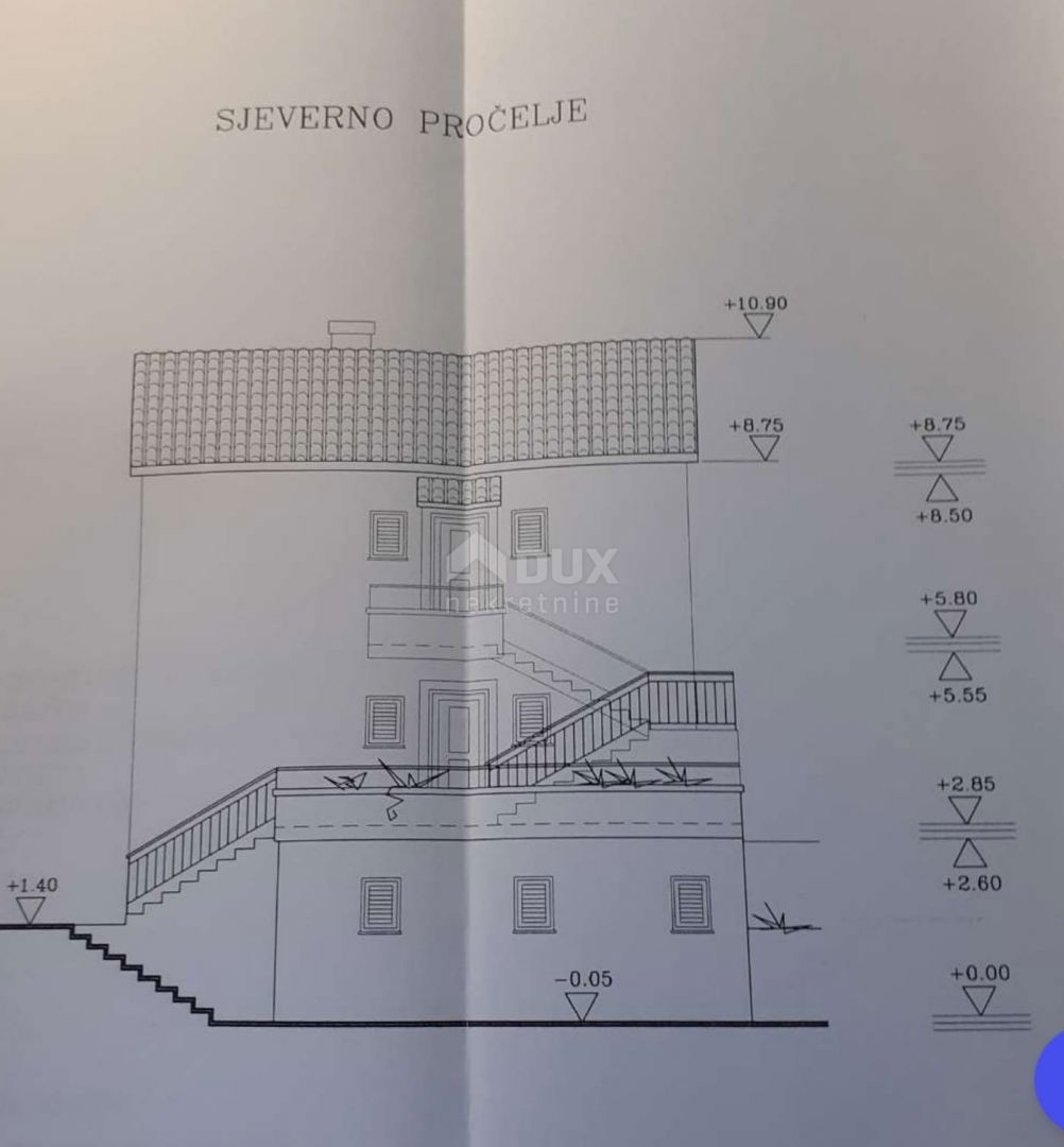 OPATIJA, MATULJI - zemljišče 1372m2 Z 2 GRADBENIMA DOVOLJENJEMA! za 2 družinski hiši/ 2 hiši za najem - počitnice z bazenom