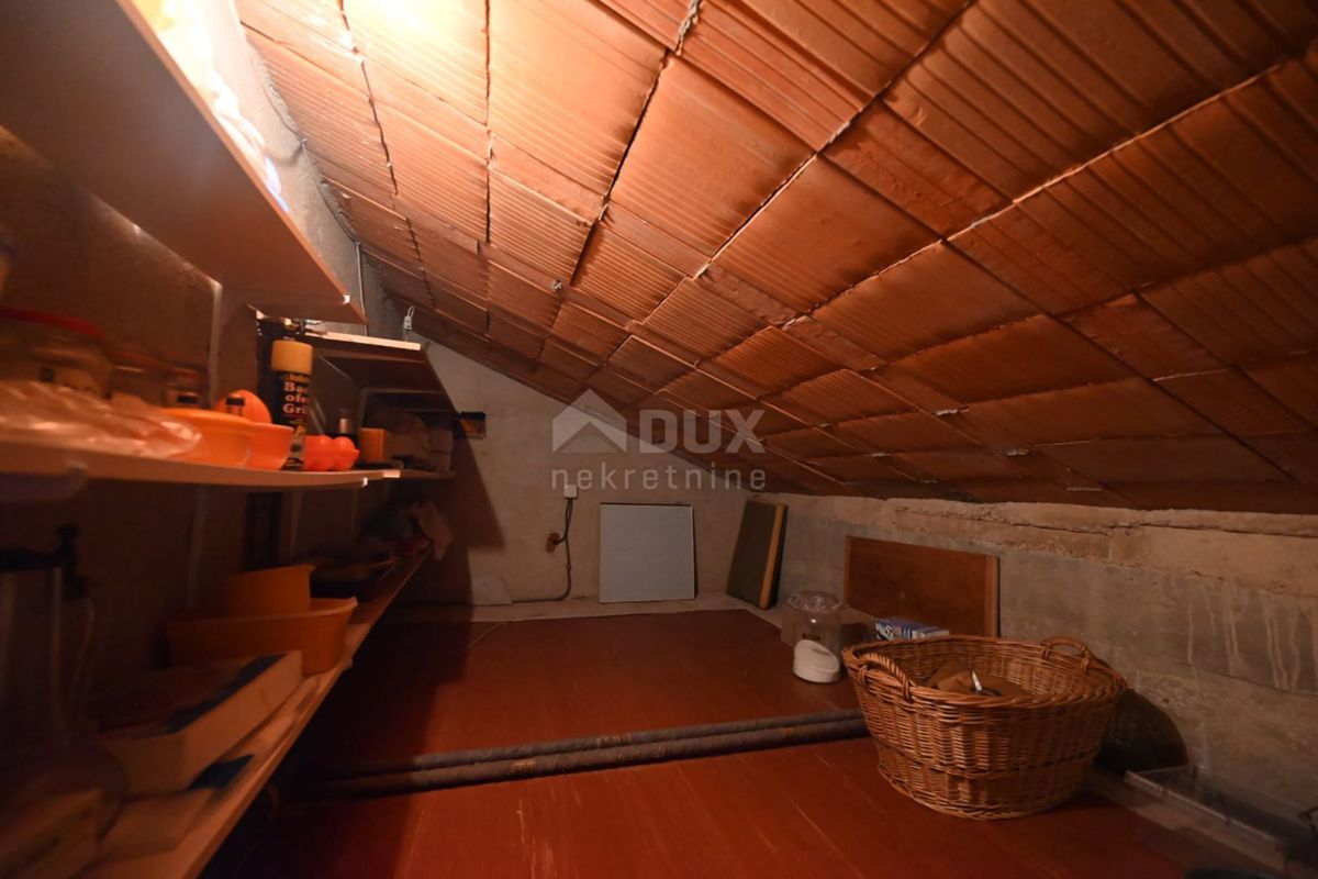 Pješčana Uvala, Medulin, 330m2