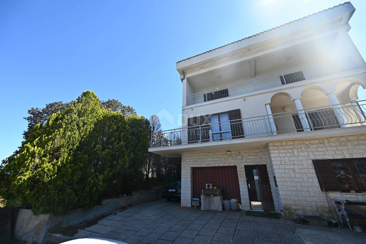 Pješčana Uvala, Medulin, 330m2