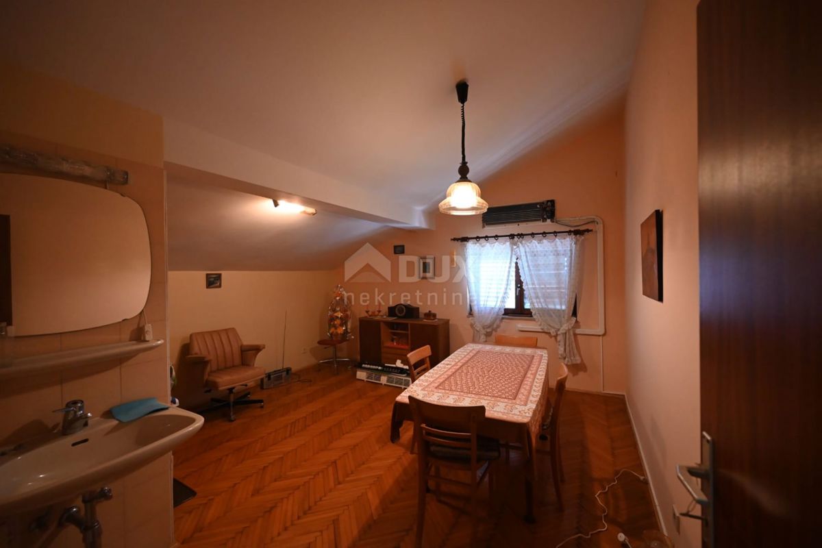 Pješčana Uvala, Medulin, 330m2