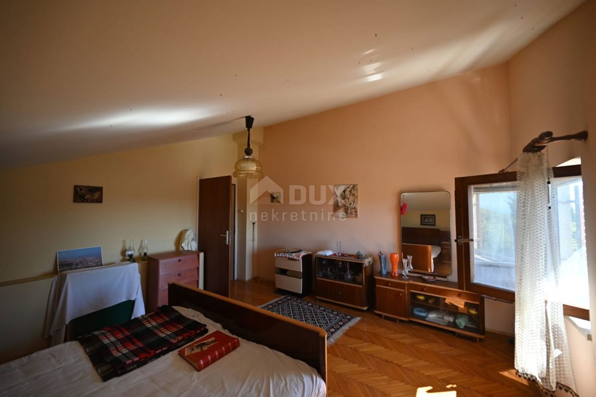 Pješčana Uvala, Medulin, 330m2
