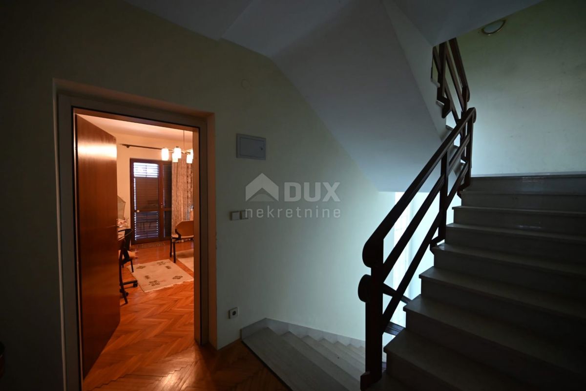 Pješčana Uvala, Medulin, 330m2
