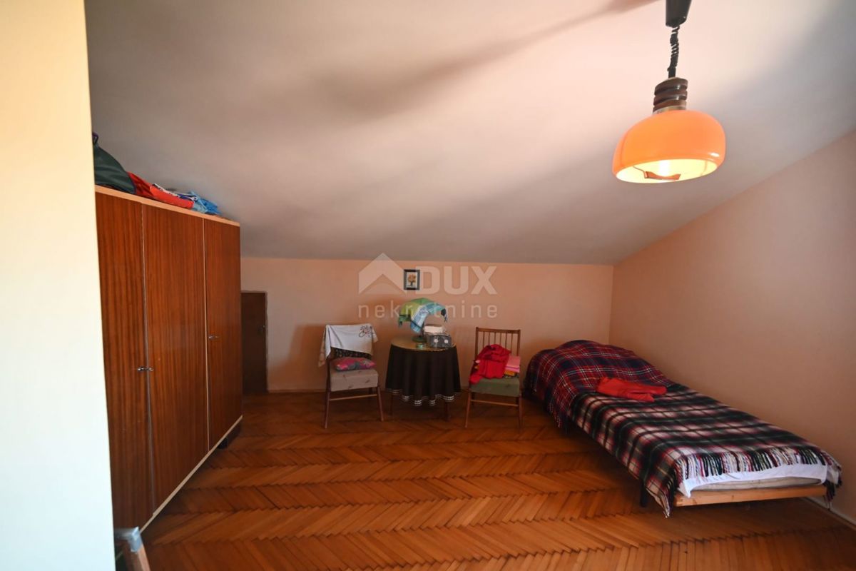 Pješčana Uvala, Medulin, 330m2