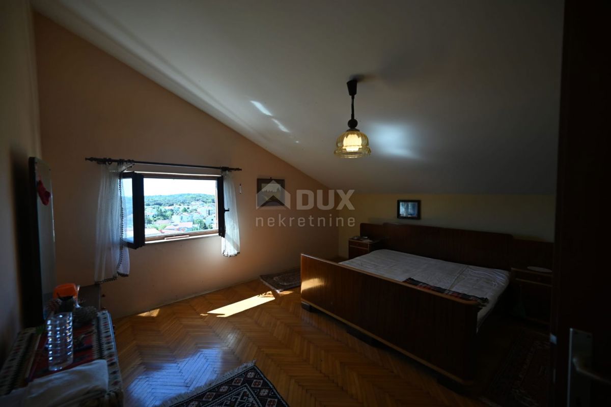 Pješčana Uvala, Medulin, 330m2