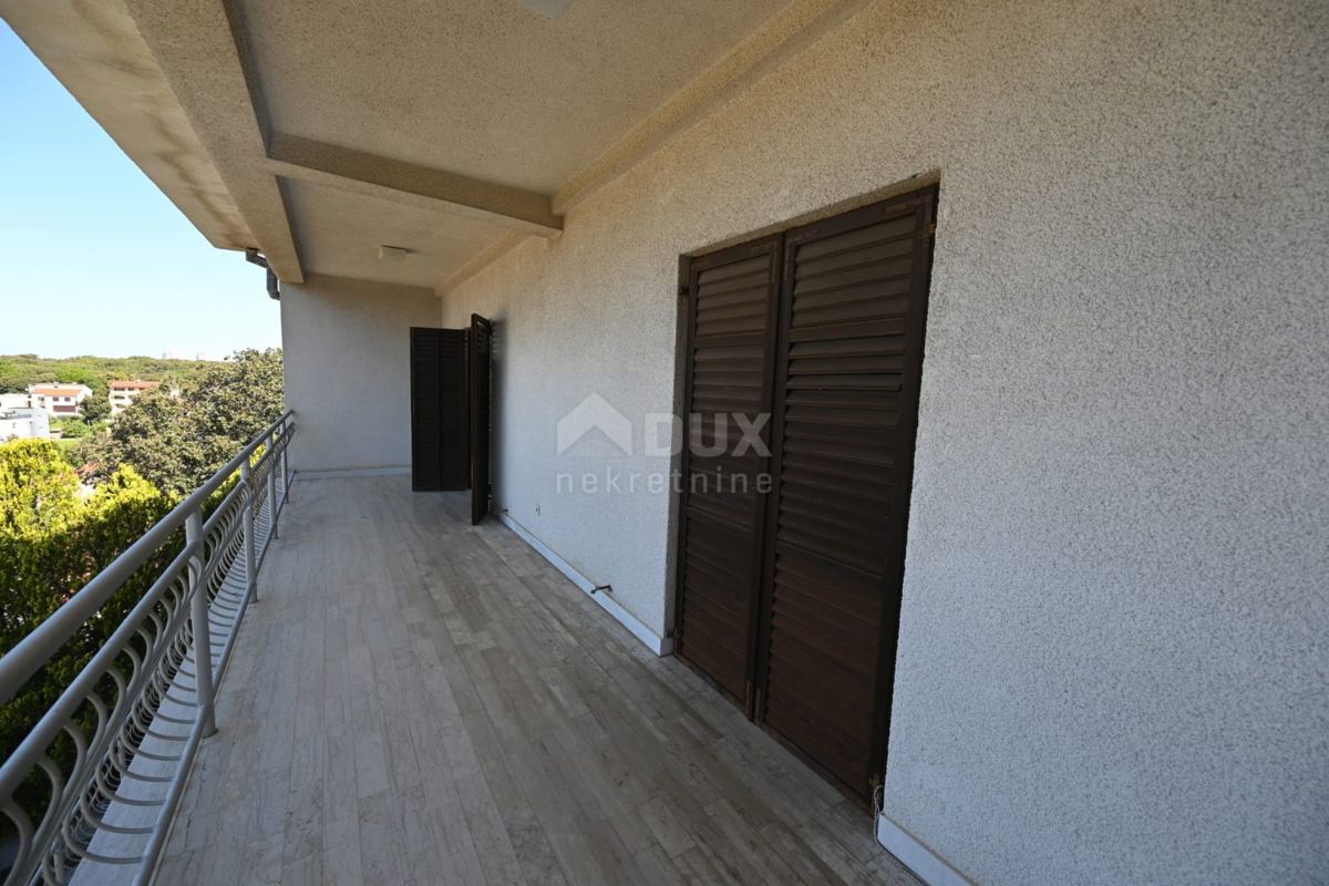 Pješčana Uvala, Medulin, 330m2