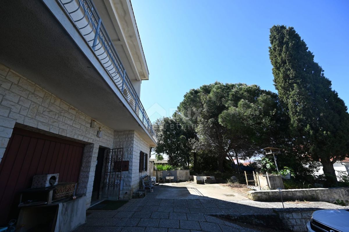 Pješčana Uvala, Medulin, 330m2