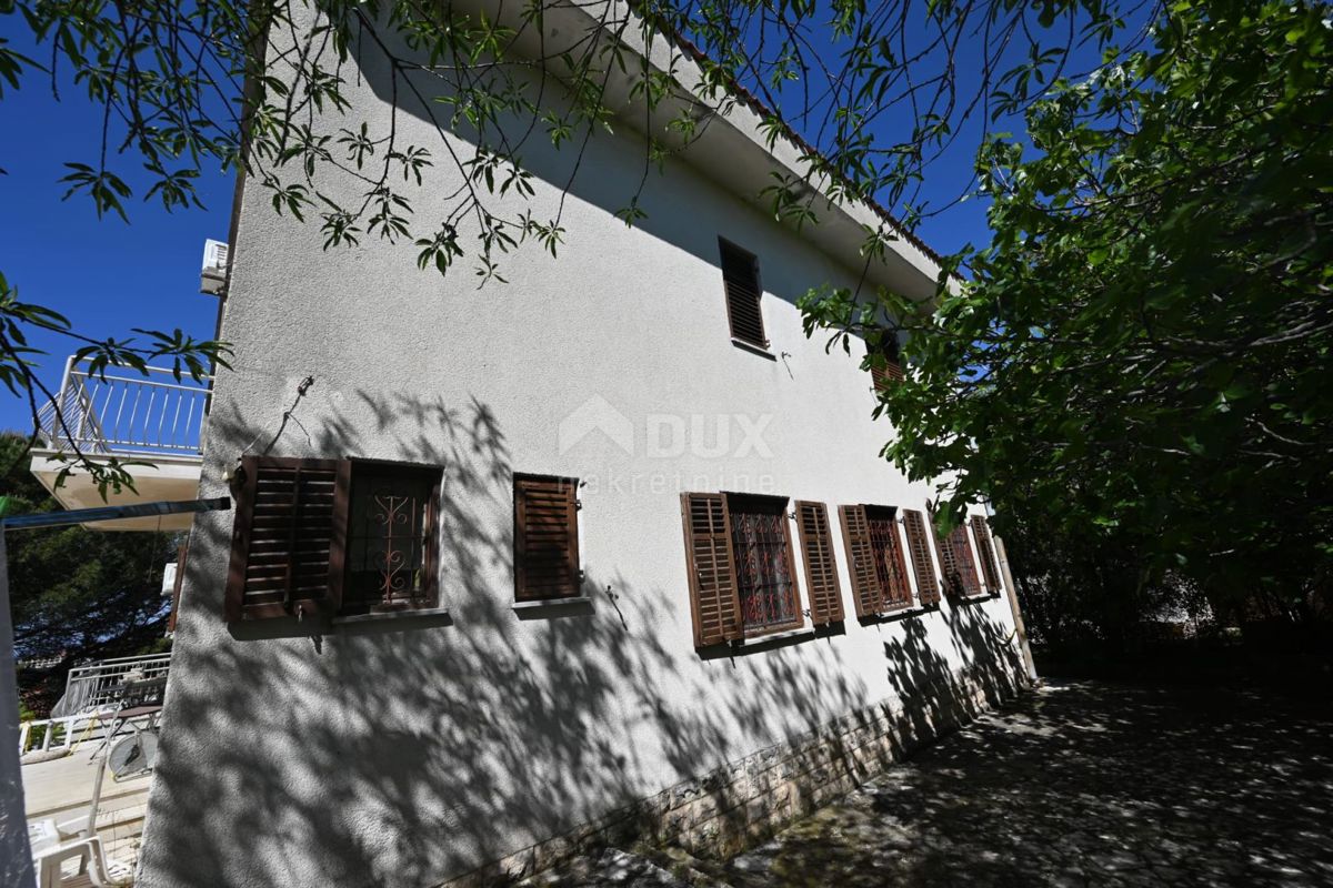 Pješčana Uvala, Medulin, 330m2