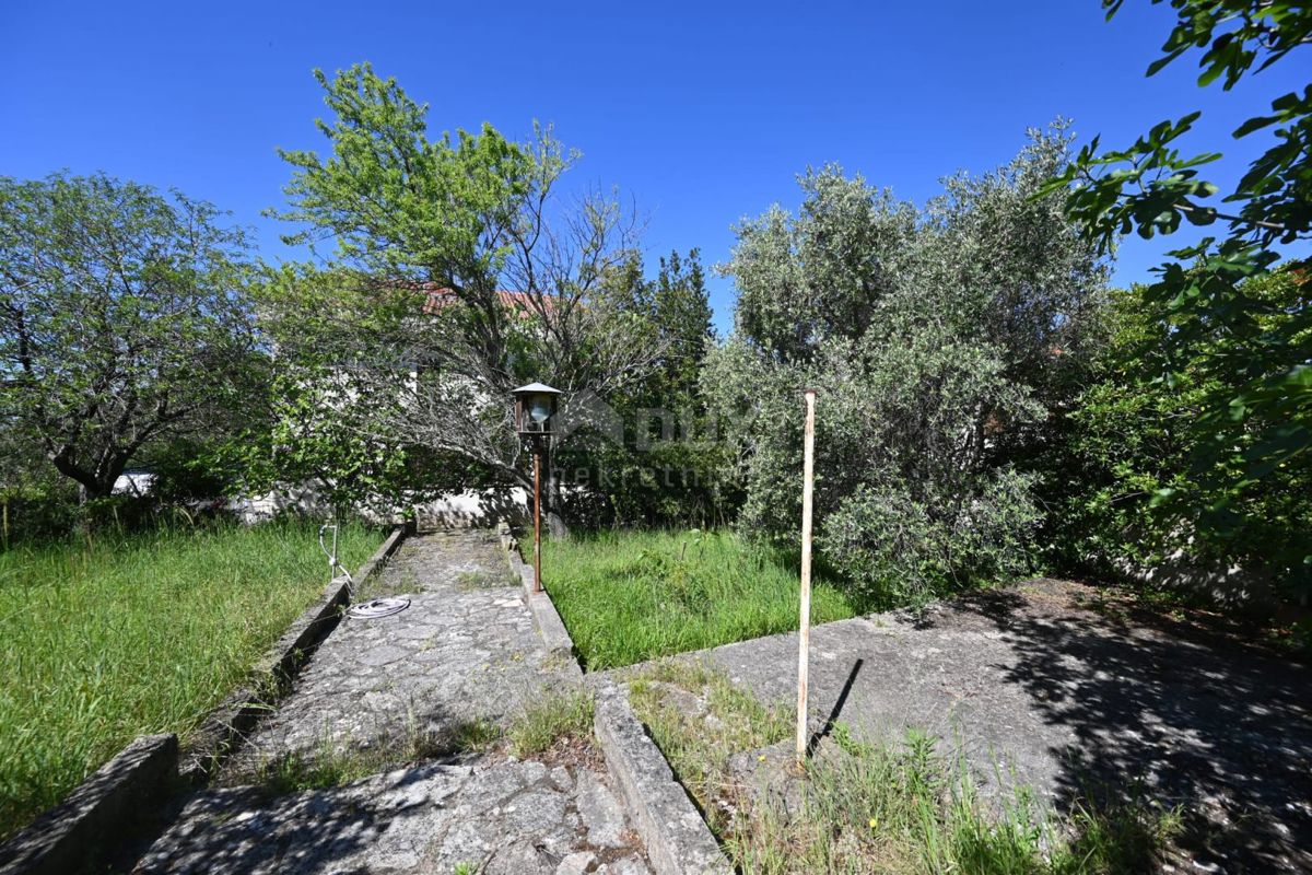Pješčana Uvala, Medulin, 330m2