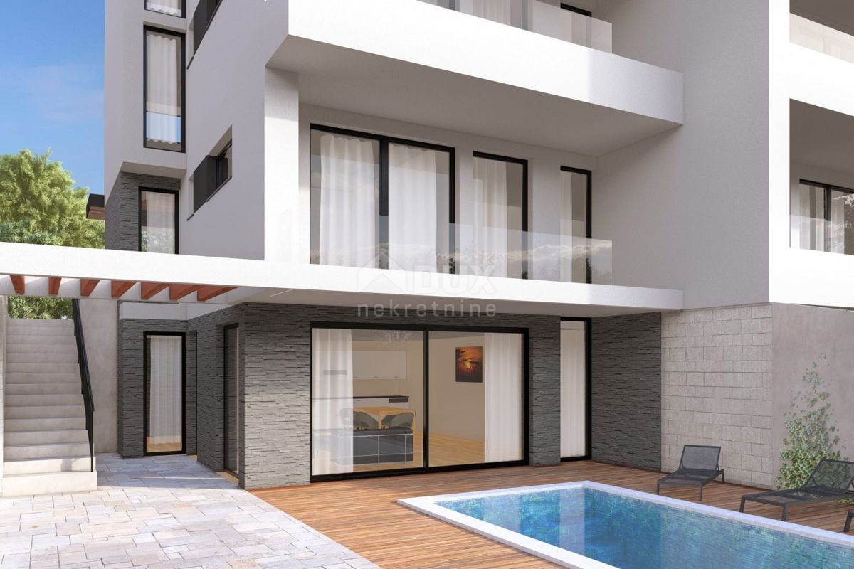 CRIKVENICA, DRAMALJ - Dvoetažni apartma 300 metrov od morja!